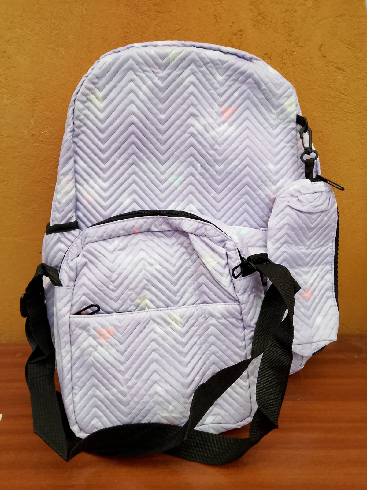 MOCHILA ESCOLAR CON LONCHERA Y CARTUCHERA DESIGN PURPLE 43X25X11 CM