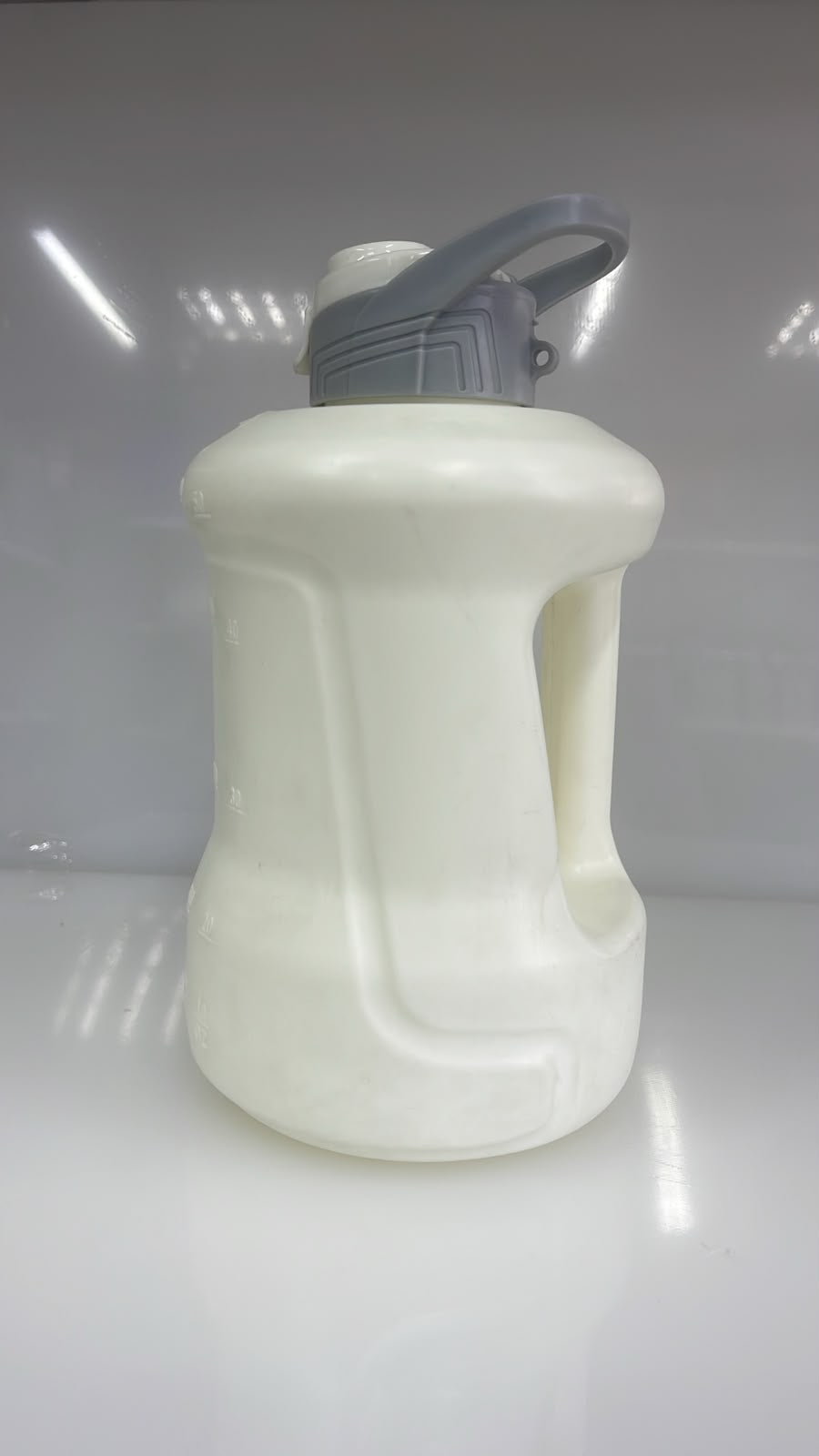 BOTELLA DE PLASTICO DESIGN MONSTER 24X12 CM 1500 ML PL12-11
