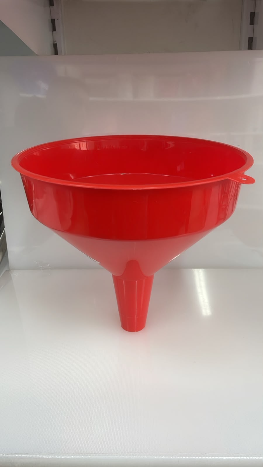 EMBUDO DE PLASTICO DESIGN RED 27X27 CM PL12-12