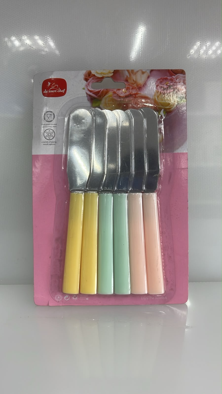 SET X 6 UND ESPARCIDOR DE PLASTICO Y METAL DESIGN CAKE 12 CM