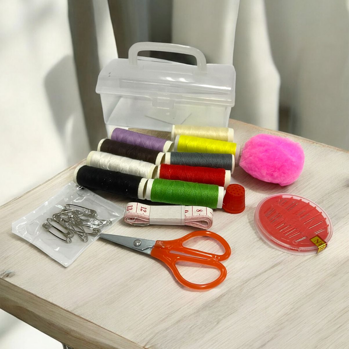 SET PARA COSTURA CON CAJA TRASLUCIDA 12X6 CM PB30C-9