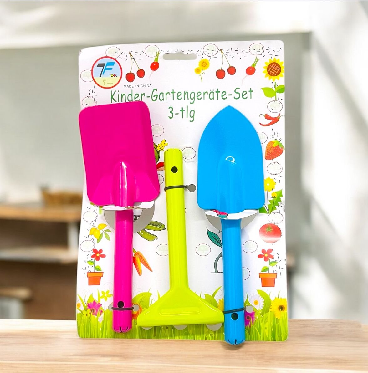 SET DE JARDINERIA COLORS METALIC SL-6011-1 PALA PLANA 20_6 CM PALA DE PUNTA 20_6 CM RASTRILLO PEQUENO 16_7 CM