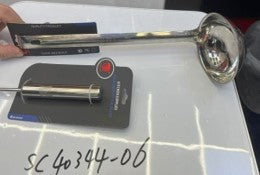 CUCHARON DE ACERO INOXIDABLE INSTITUCIONAL 36X10 CM 16 ML SC40344-06