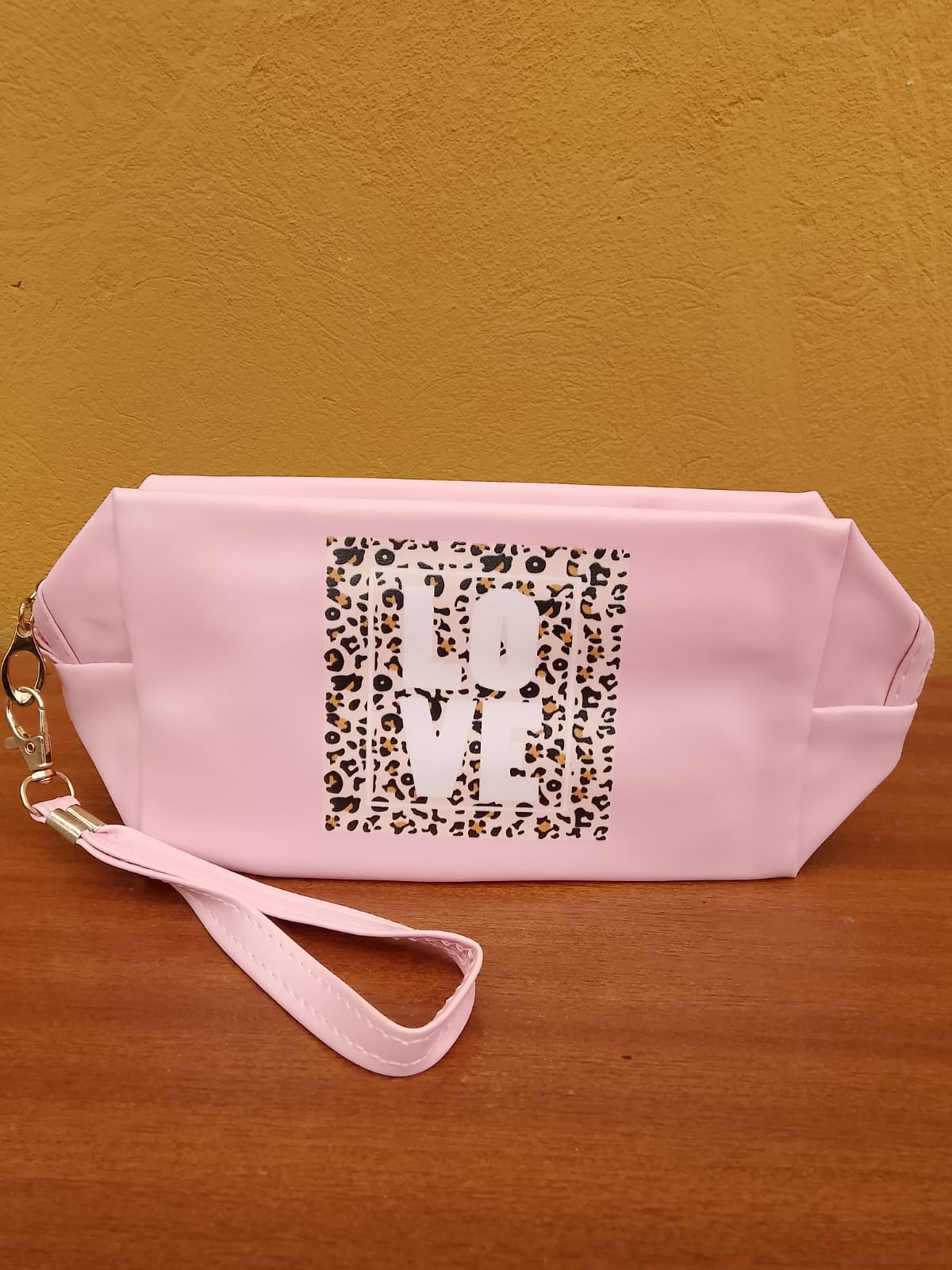 ESTUCHE DESIGN LOVE ANIMAL PRINT 10X8X25 CM