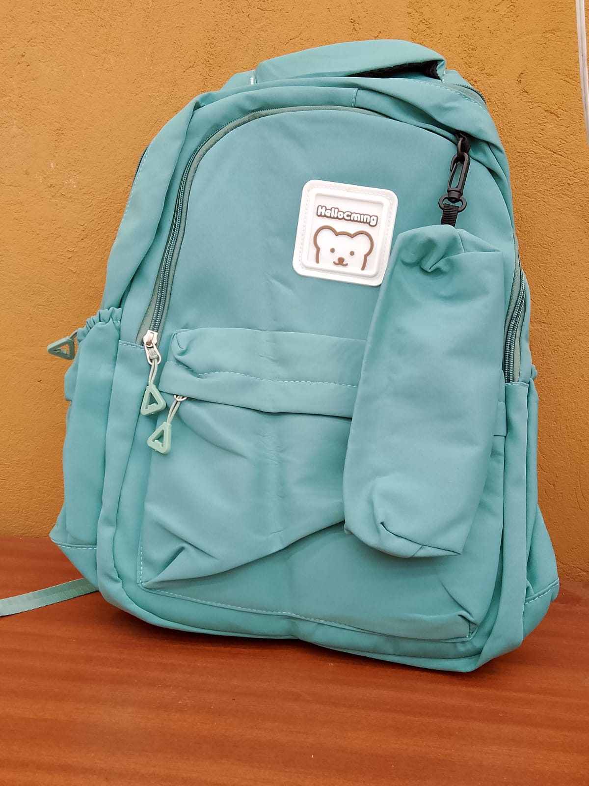 MOCHILA ESCOLAR CON CARTUCHERA DESIGN GREEN 43X29X13 CM