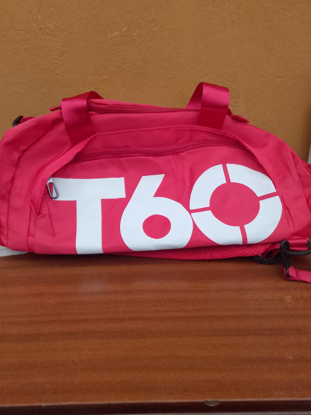 BOLSO DE FITNESS DESIGN BIG T60 BRIGHT RED 48X23X23 CM