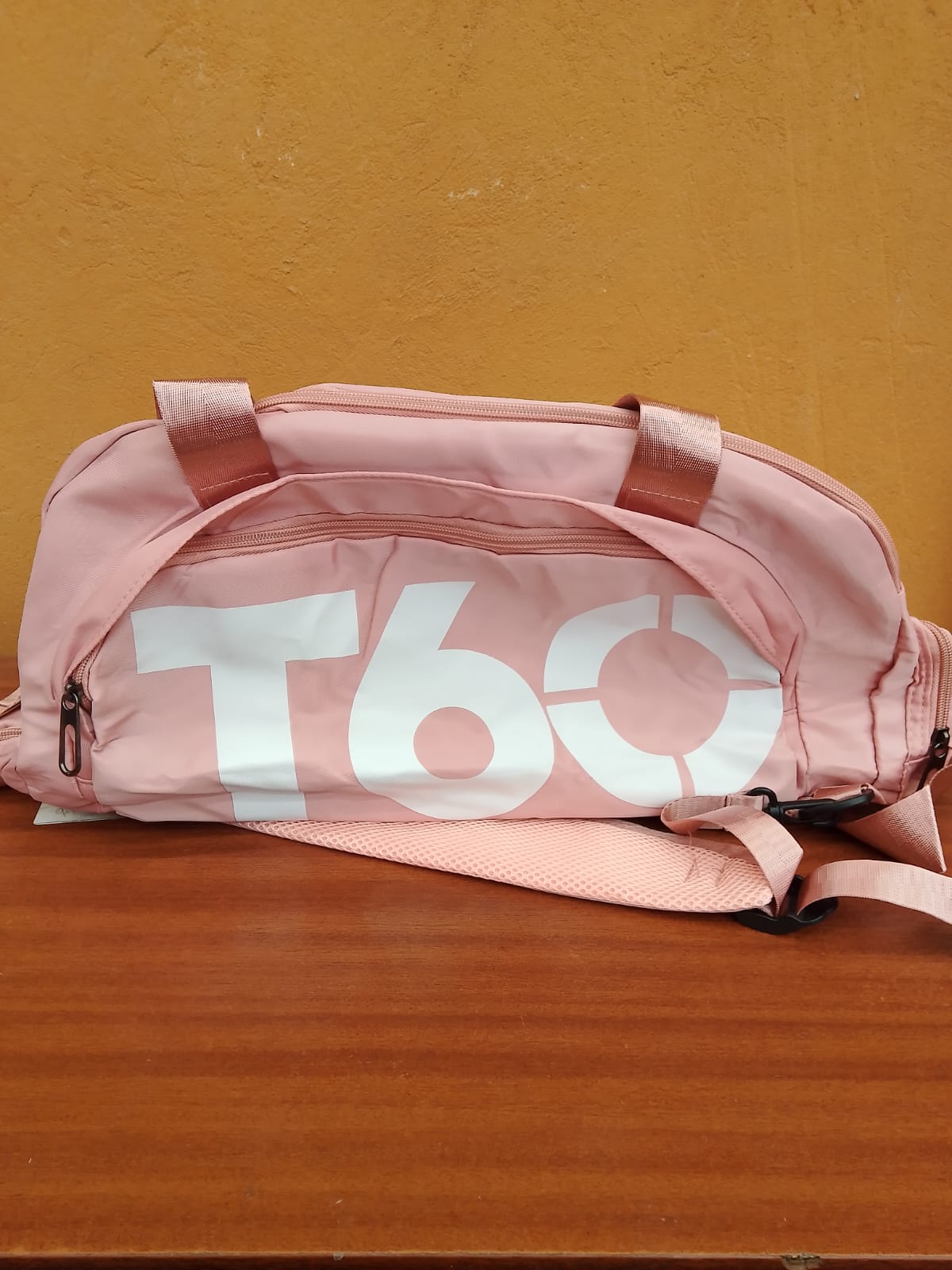 BOLSO DE FITNESS DESIGN T60 PINK 48X23X23 CM