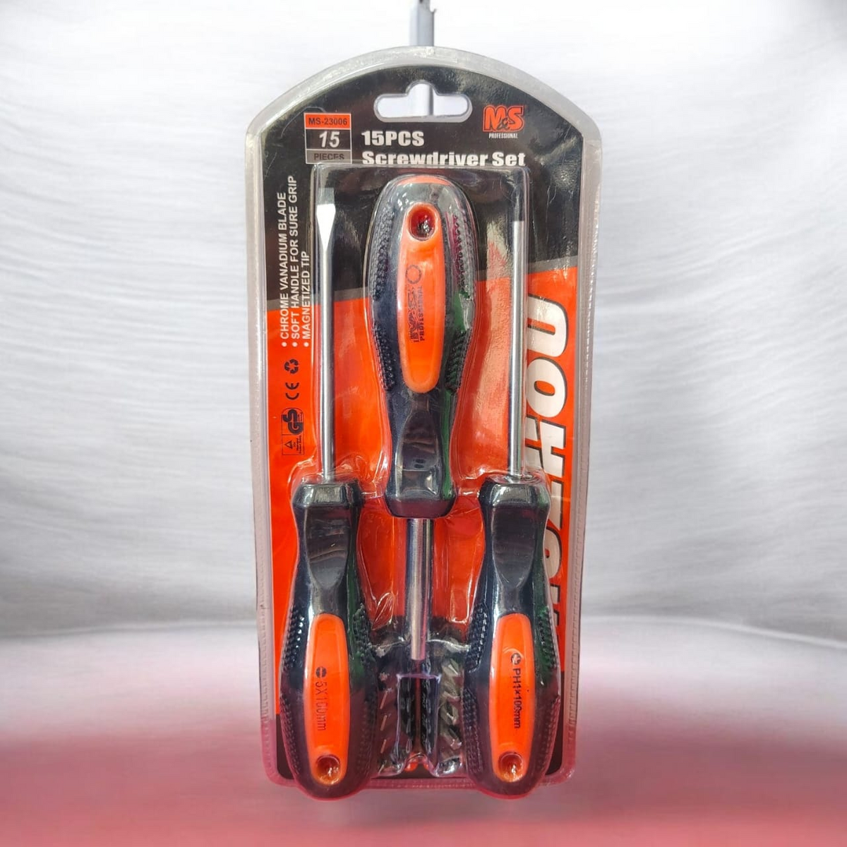 SET DE HERRAMIENTAS DESTORNILLADORES 15 UND