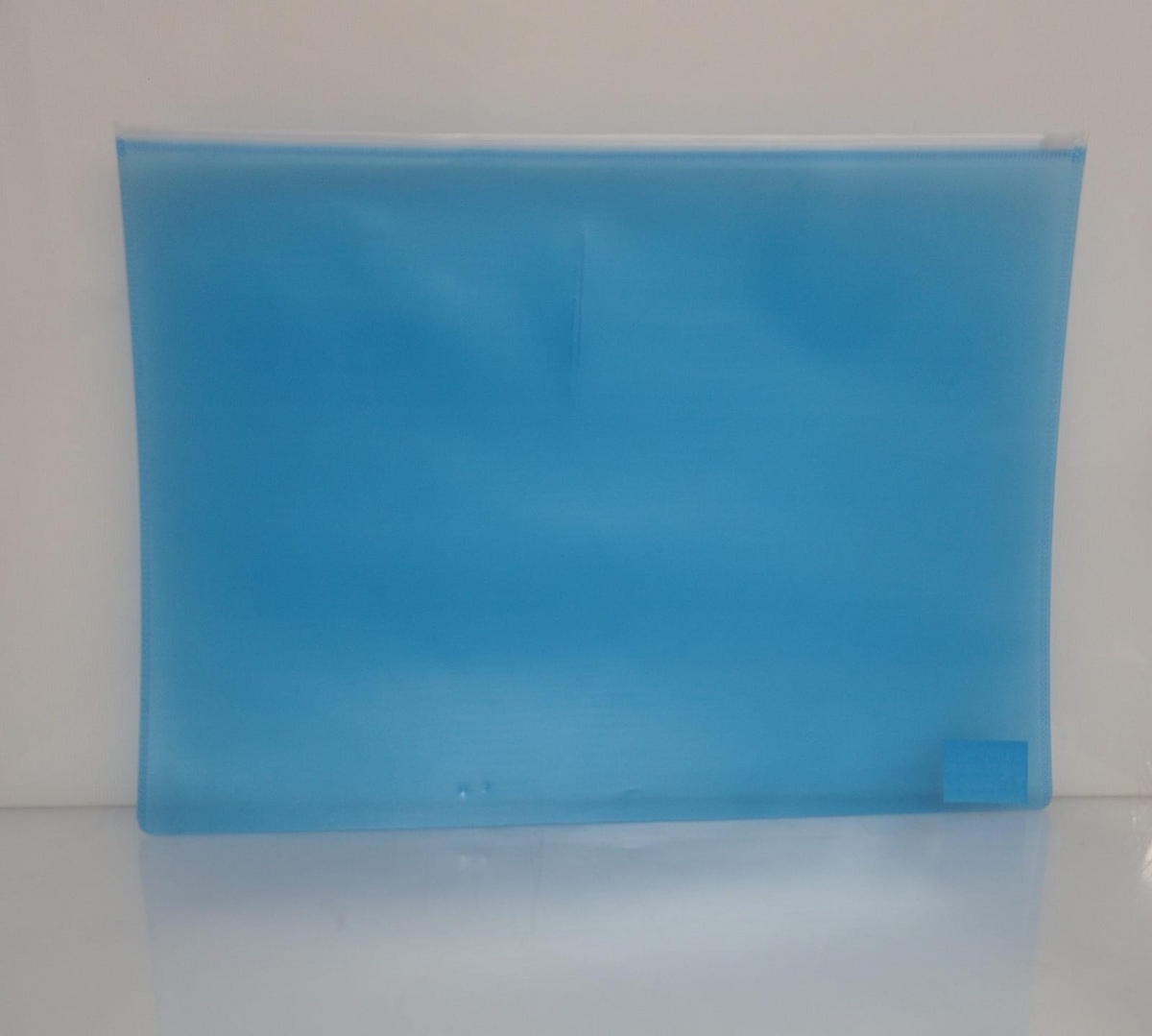 CARPETA DE PLASTICO DESIGN SCHOOL MIX COLORS 33X23 CM PL42-6