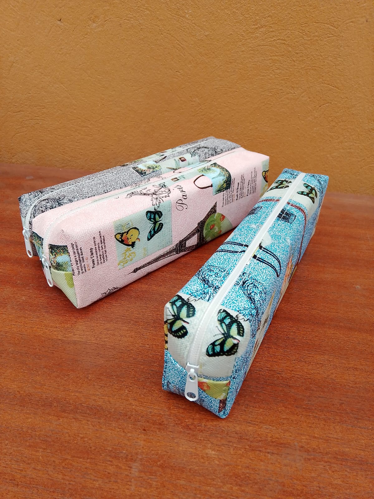ESTUCHE DE LAPICES DESIGN DRAGON-FLY 18X4 CM