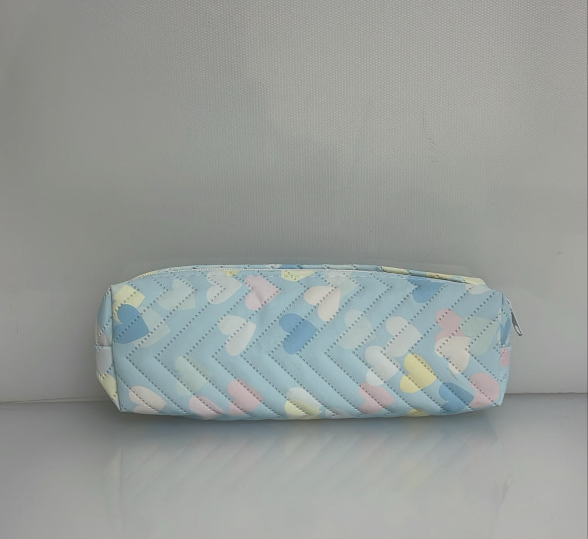 ESTUCHE PARA LAPICES DESIGN HEART 18X4 CM