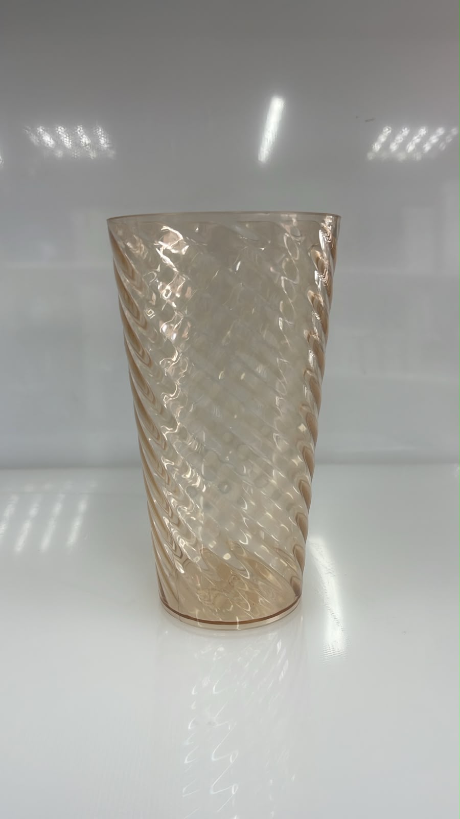 VASO DE PLASTICO DESIGN BEBIDAS ONDAS MIX COLORS 15X8 CM 500 ML