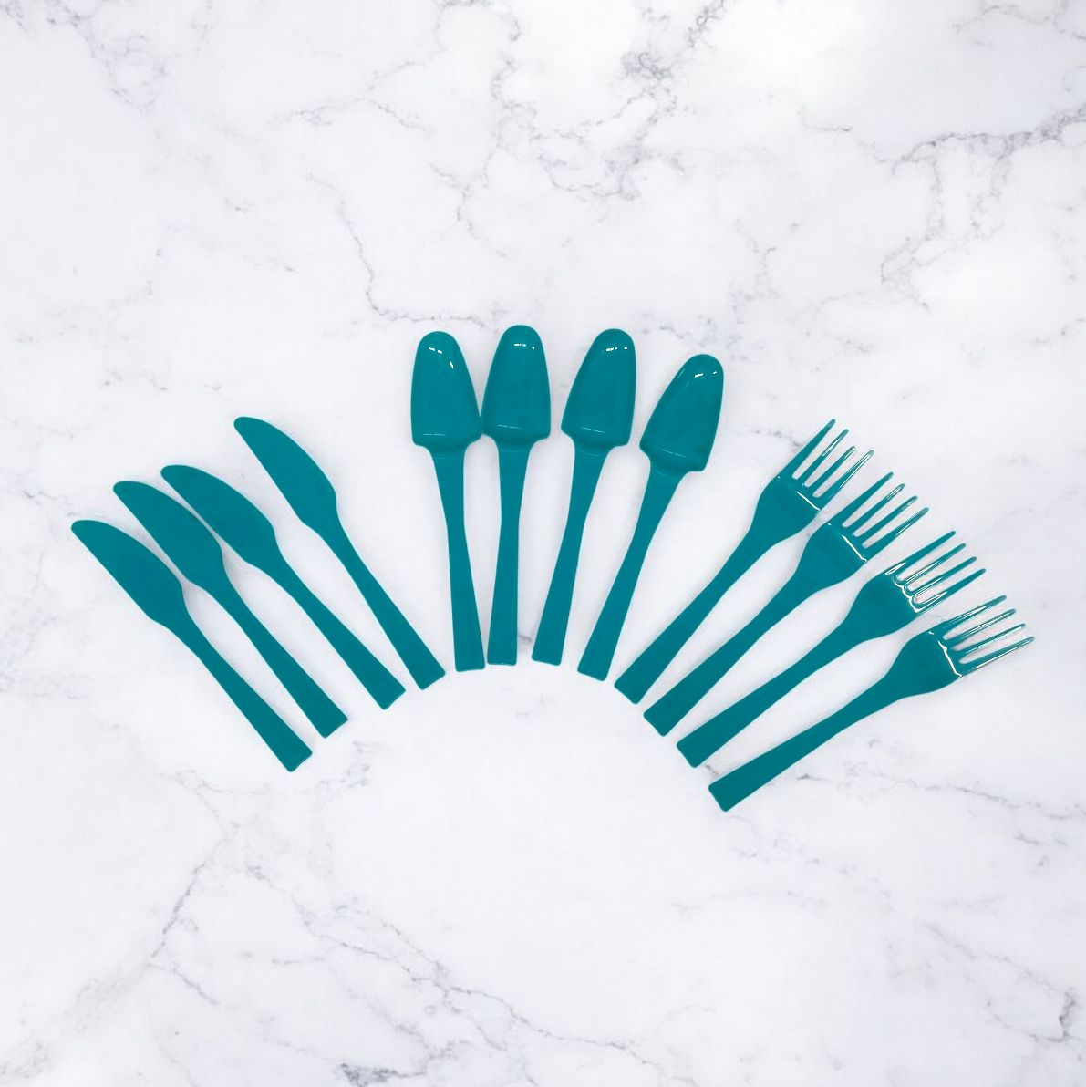SET DE CUBIERTOS PLASTICOS X 12PCS COLORS C91-7381 - 4 CUCHARAS 17_3 CM - 4 TENEDOR 17_3 - 4 CUCHILLOS 17_2 CM